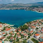 Gorgeous In Okrug Gornji Appartamento