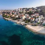 Gorgeous In Okrug Gornji