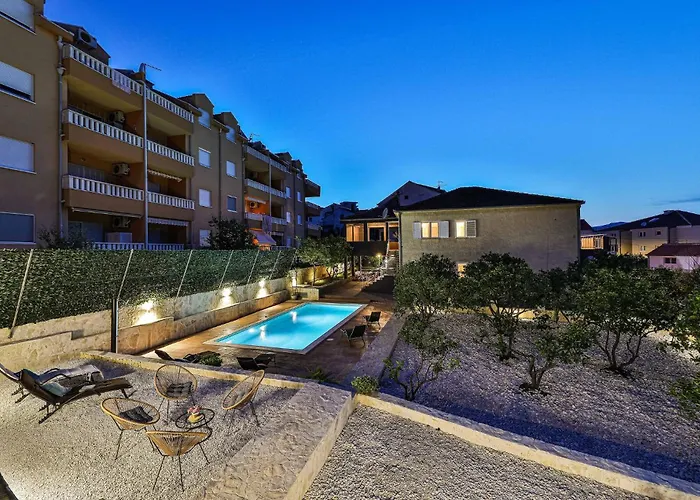 公寓 Gorgeous In Okrug Gornji