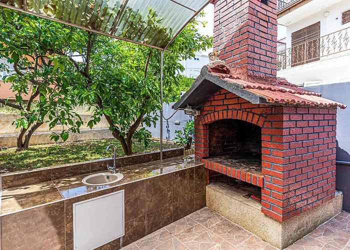 公寓 Gorgeous In Okrug Gornji 特罗吉尔