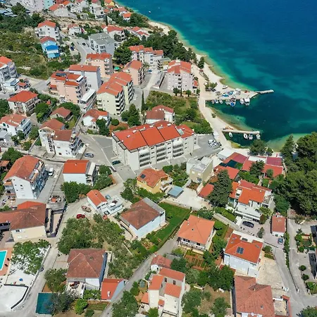 Appartement Gorgeous In Okrug Gornji Trogir
