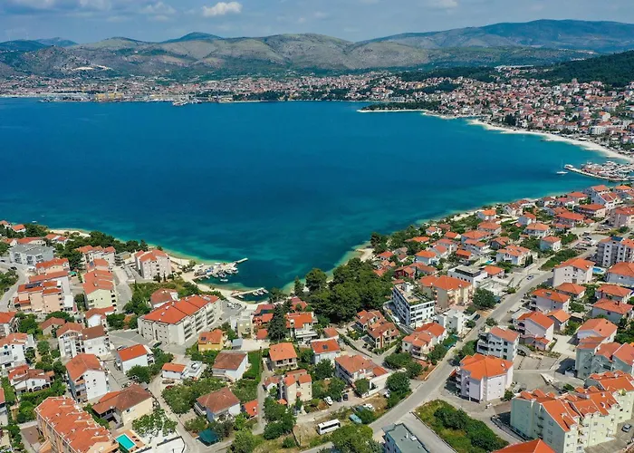 Gorgeous In Okrug Gornji Appartement