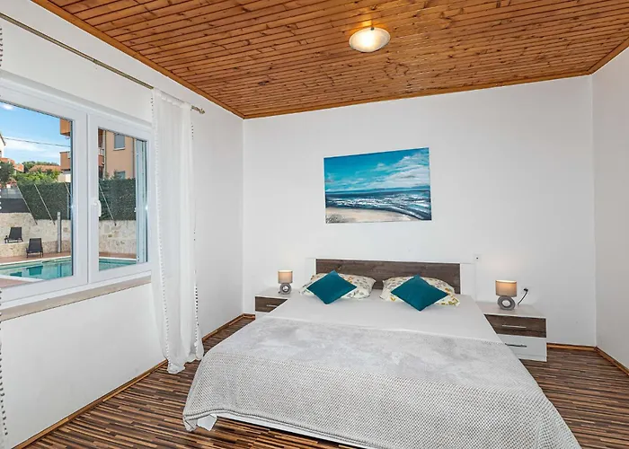 Appartement Gorgeous In Okrug Gornji *
